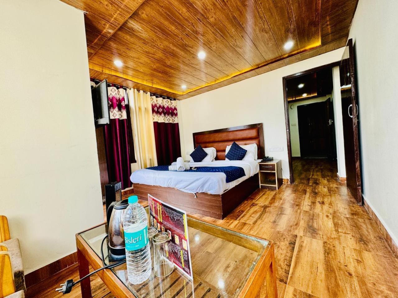 Royal Majestic View Point Lodge - Manali (Himachal Pradesh), Manali